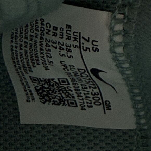 Womens size 7.5-Nike Blazer 77 PRM Mineral Sail Green DQ7572-300 Mid Sneakers - Picture 8 of 9